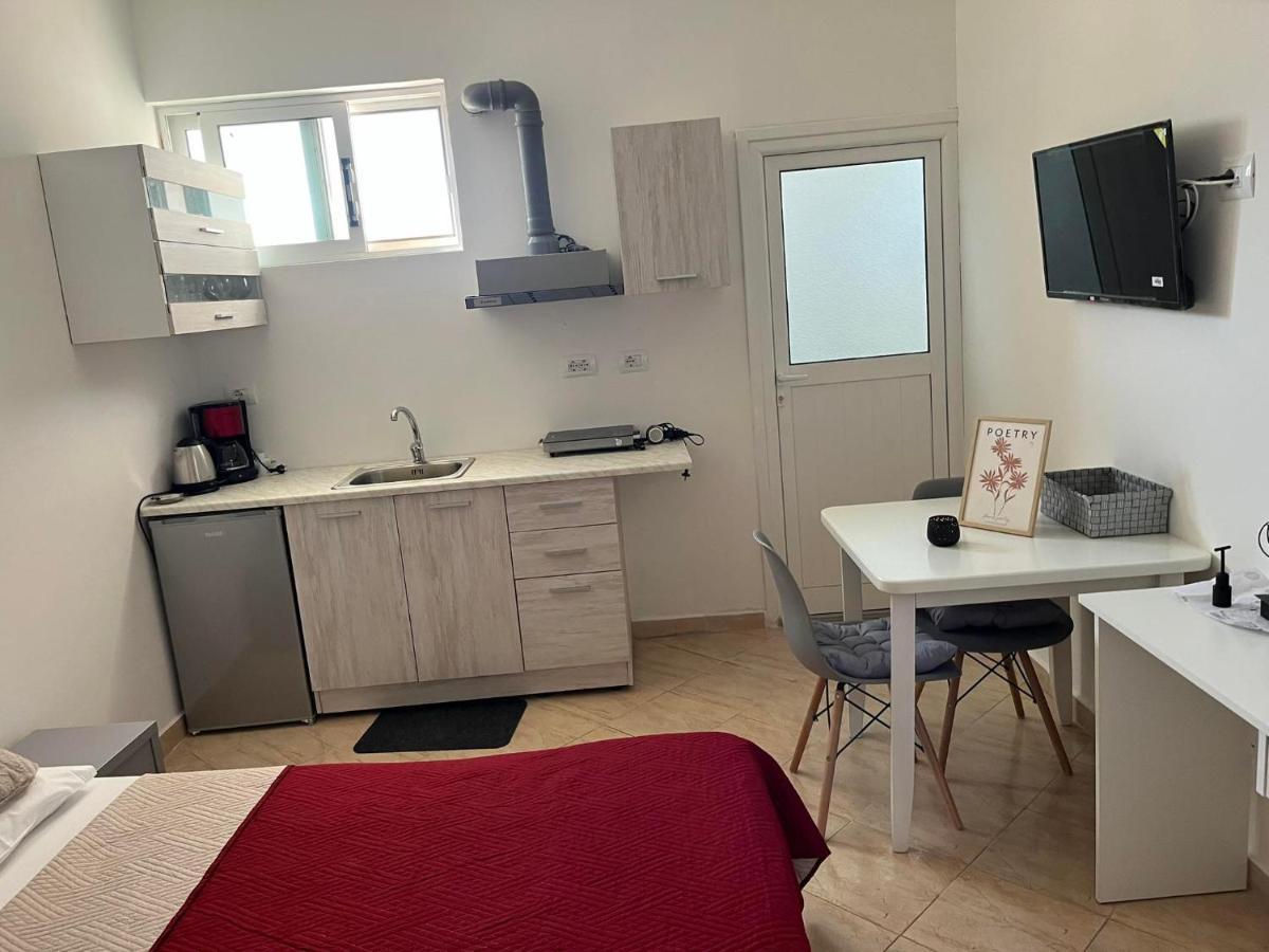 Mimoza Apartments Sarande Exterior photo