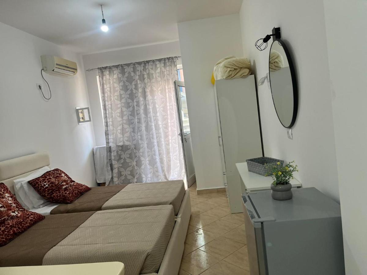 Mimoza Apartments Sarande Exterior photo